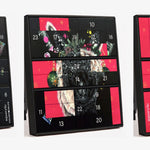 Adventskalender Coloryourlife in drei Zuständen: schwarze Skizze am 1. Dezember, halb gewendet am 8. Dezember, fertiges Acrylbild an Heiligabend